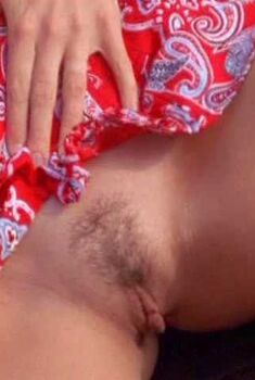 Голая Сара Балла в фильме «С ветерком в Вегас», 2000