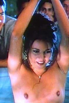 Голая Сейди Лопес в фильме «Развратная», 1996