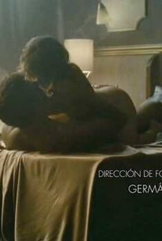 Голая Сильвия Наварро в фильме «Красные губы», 2011