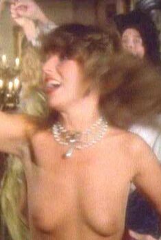 Голая Сьюзи Сильви в фильме «Фанни Хилл», 1983