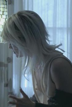 Сэльма Блэр засветила грудь в фильме «Дом покера», 2007