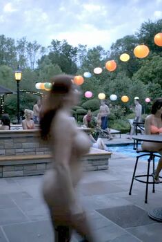 Голая Талия Руссо в сериале «Зов крови», 2010