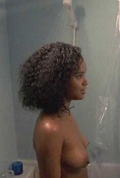 Голая Тамара ЛаШон Басс в фильме «Малыш», 2001