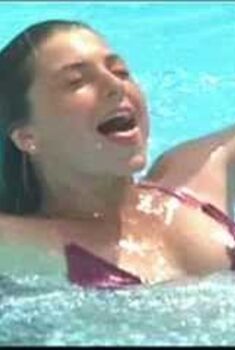 Голая Татум О’Нил в фильме «Маленькие прелестницы», 1980