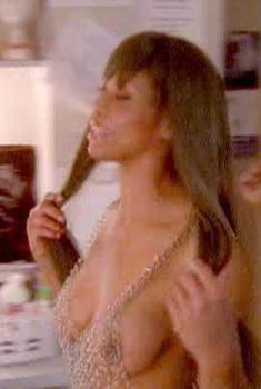 Голая Тересе Шафи в фильме «Безумные девчонки-агенты», 2008