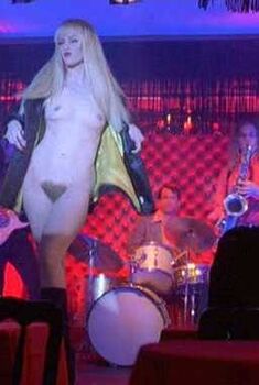 Голая Тери Джиари в фильме «Автофокус», 2002