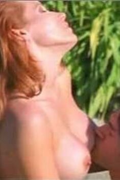 Голая Тина Нью в сериале «Бухта страсти. Восходящие звезды», 2000