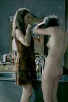 Голая Тинеке Каелз в фильме «Изабель», 2011