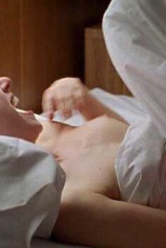 Голая Хизер МакКомб в фильме «Стальной город», 2006