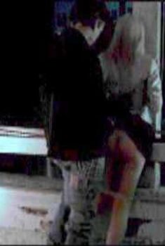 Голая Чарис Михельсен в фильме «Эрозия», 1971