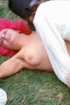 Голая Шерил Грюнвольд в фильме «Заводной апельсин», 1971