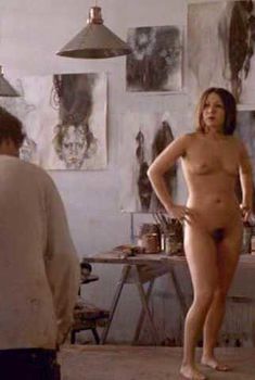 Голая Шила Зейн в фильме «Мейз», 2000