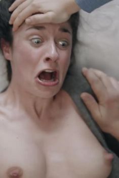 Голая Энн Вернер в сериале «Ку'дамм 56», 2016