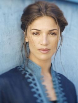 Голая Надя Фарес