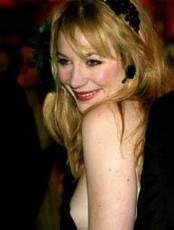 Голая Жюли Депардье