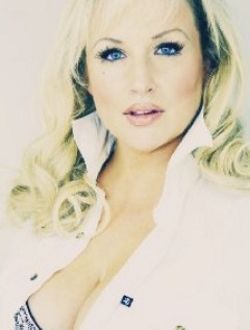 Голая Эйприл Телек