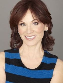 Голая Мэрилу Хеннер