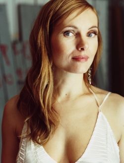 Голая Надя Уль