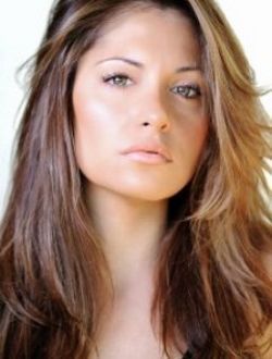 Голая Николь Зиоли