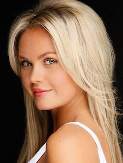 Голая Энни Купер