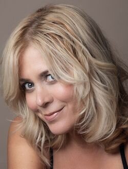 Голая Энни Вуд