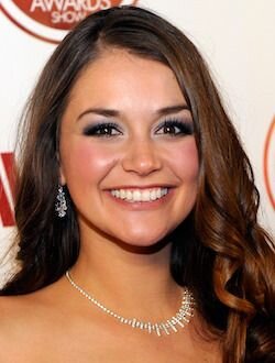 Голая Элли Хэйз