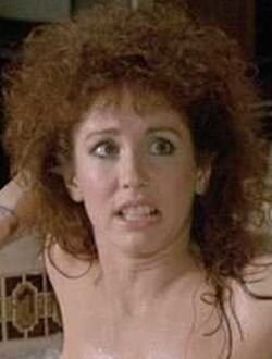 Голая Шэрон Хьюз