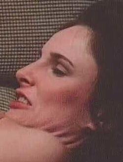 Голая Шанна Холл