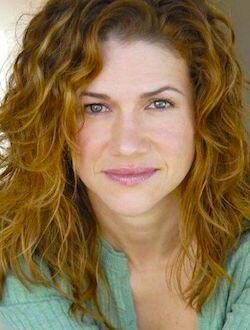 Голая Хеди Барресс