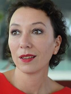 Голая Урсула Штраусс