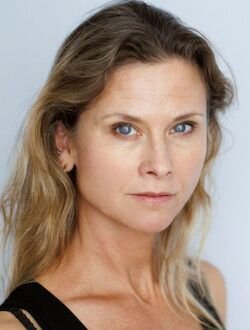 Голая Тоун Кристенсен