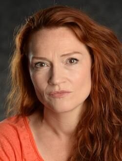 Голая Тина Барнс