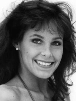 Тил Робертс