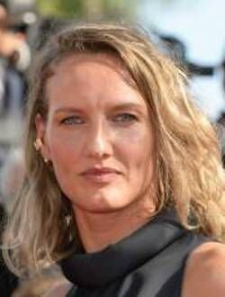 Тиара Комте