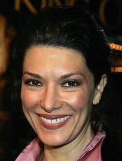 Сьюзэн Пари