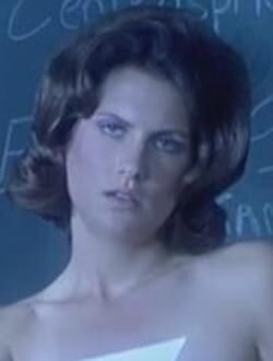 Симона Керрик