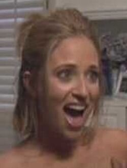 Голая Сара Хорват