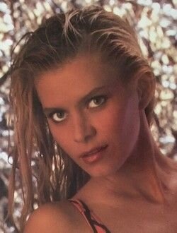 Сандра Вайлд