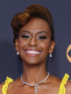 Голая Райан Мишель Бате