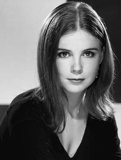 Голая Изабель Карре